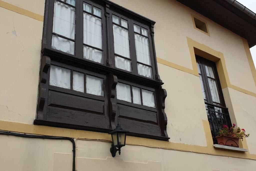 Casa Del Cuetu. Traditional In Asturias Mere