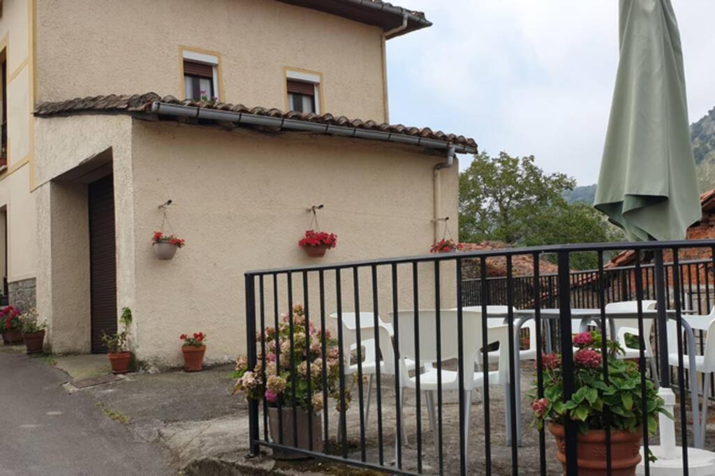 Holiday home Casa Del Cuetu. Traditional In Asturias Mere