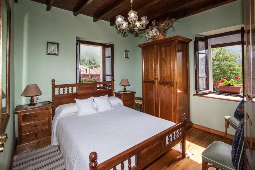 Casa Del Cuetu. Traditional In Asturias Holiday home