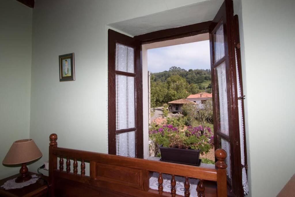 Casa Del Cuetu. Traditional In Asturias Holiday home Mere